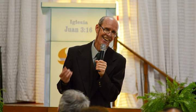 Biografía de David Saint